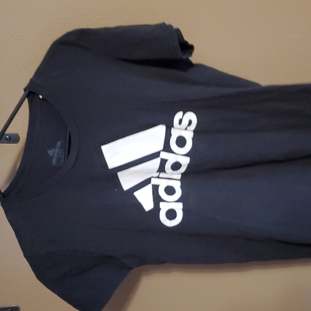 Adidas black amplifier tee junior size med